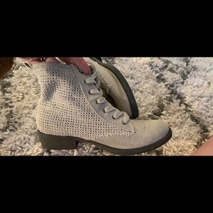 Tan rocket dog boots